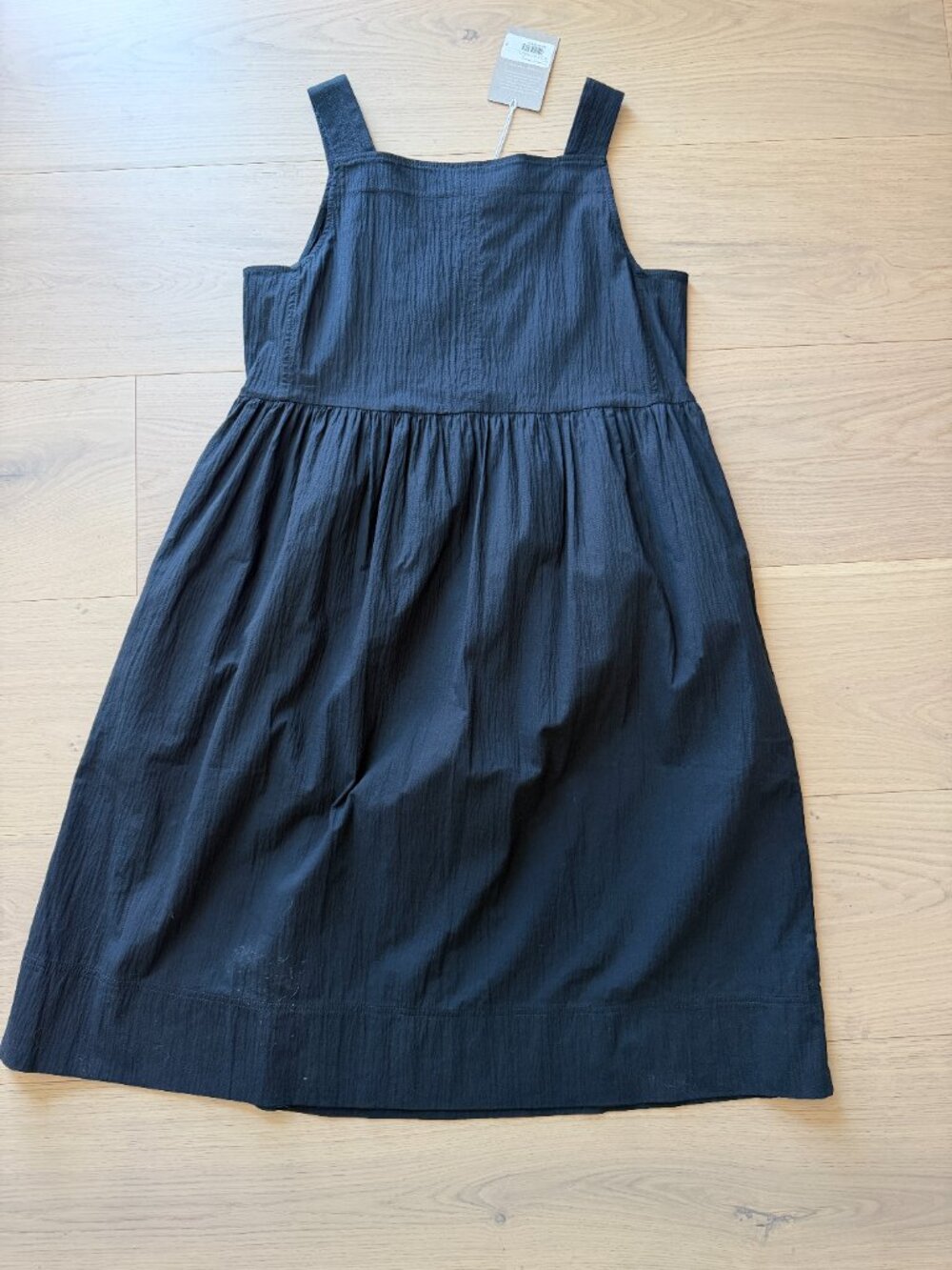 Everlane: The Seersucker Midi Dress